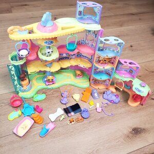 Lot Hasbro LPS Littlest Pet Shop Round N Round Pet Town Playset Pets & Accessor